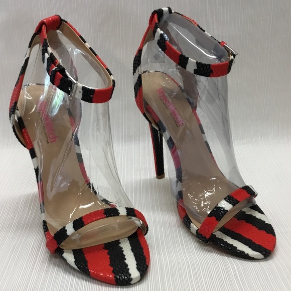 JustFab New Striking Heels - Picture 2 of 10